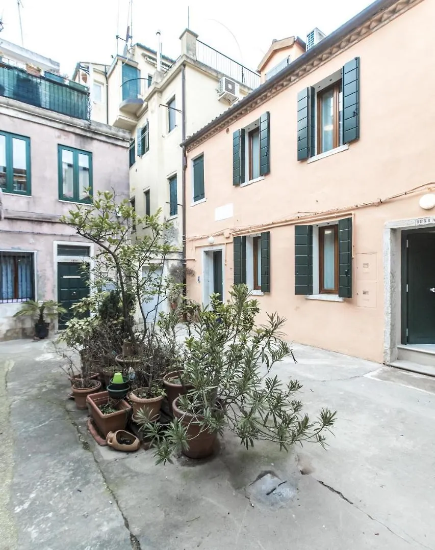 Venetian Dream Apartment R&R