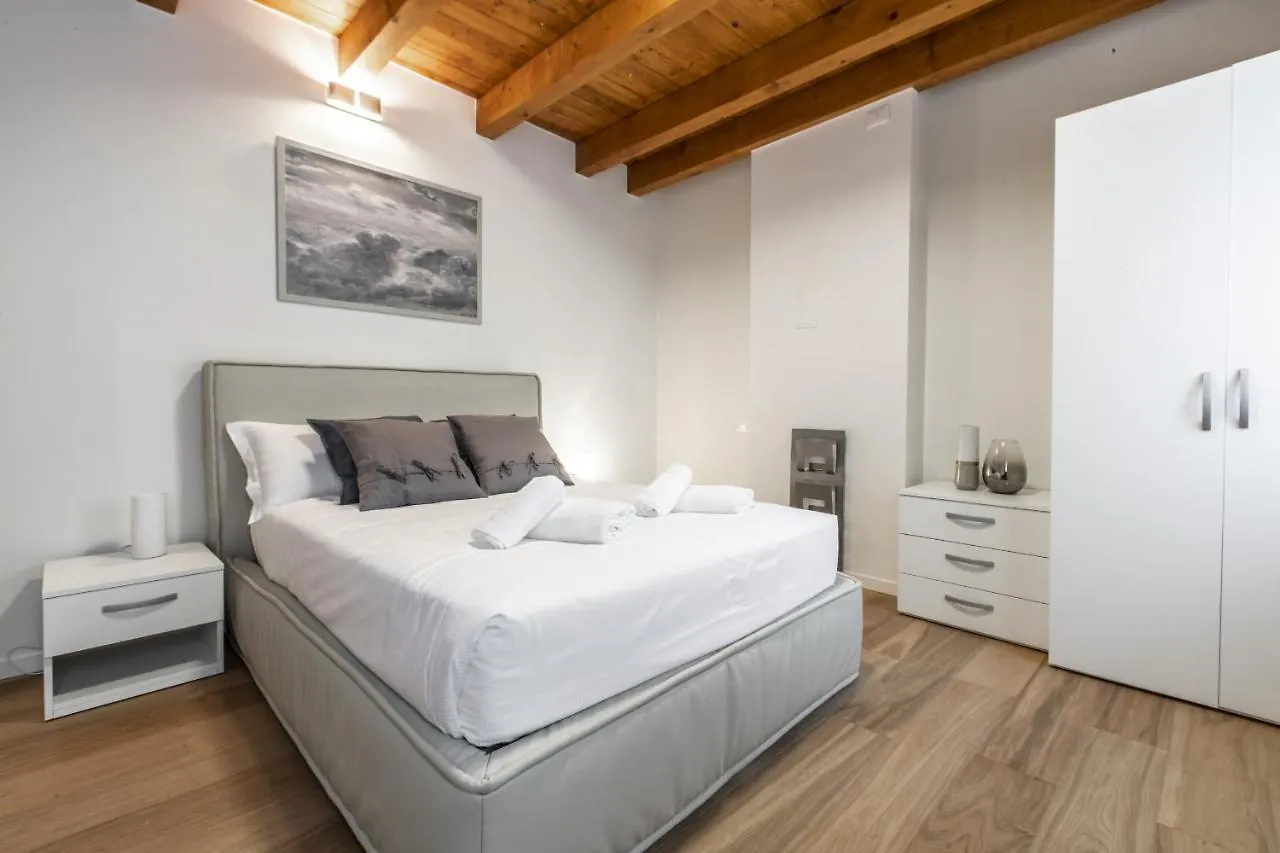 Venetian Dream Apartment R&R Italy